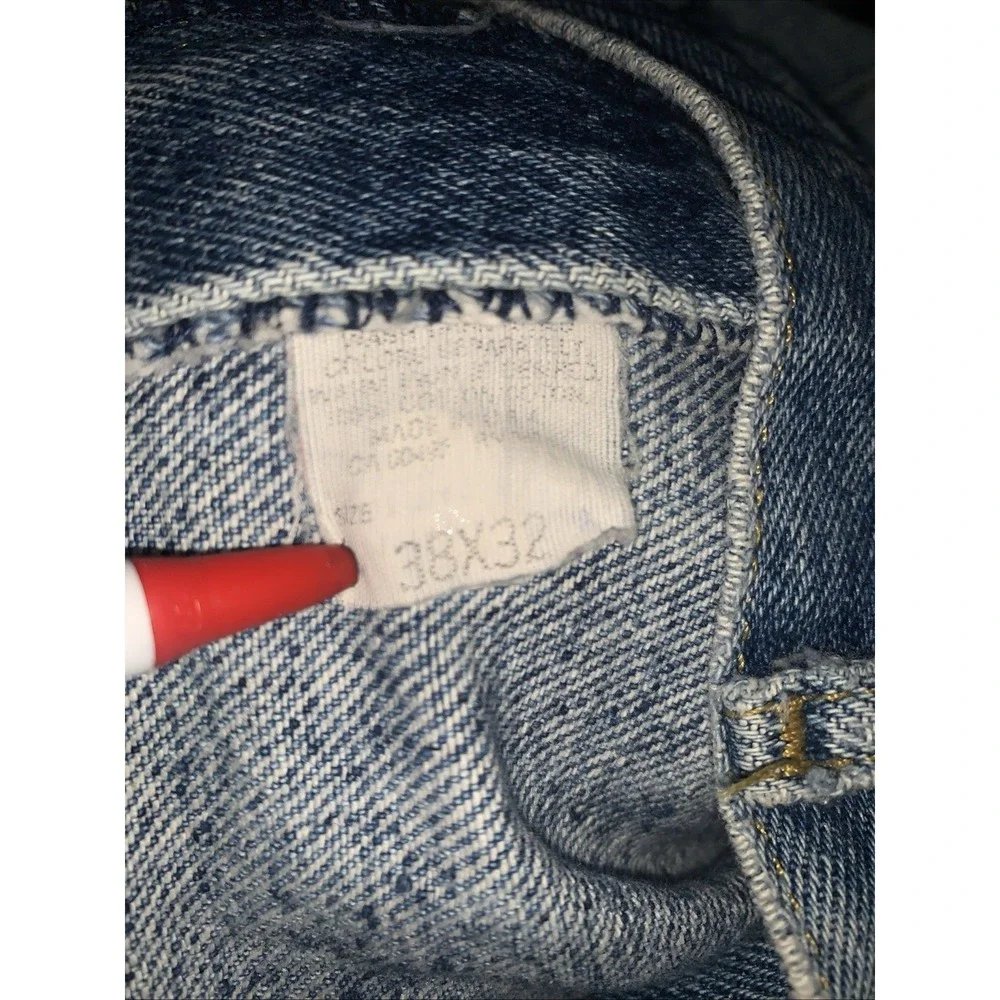 Vintage Lee Mens Straight Leg Jeans Medium Wash Made in USA 38x32 (30.5